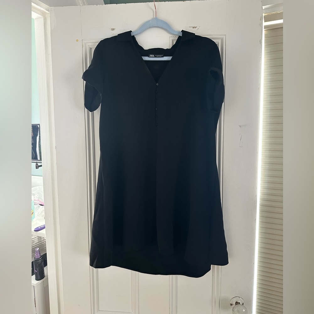 Black Zara v-neck collar dress